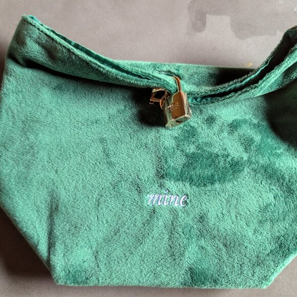 RMS Beauty Limited Edition Artist Pouch | Green - Picture 10 of 16